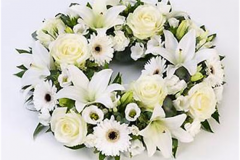 30B Wreath with white roses and lilies